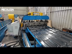 Flying Punching Chain Drive Roof Tile Roll Forming Machine