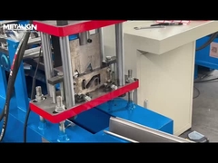 Profileuse de haute précision avec protection de chaîne pour profilés en Z de crémaillère