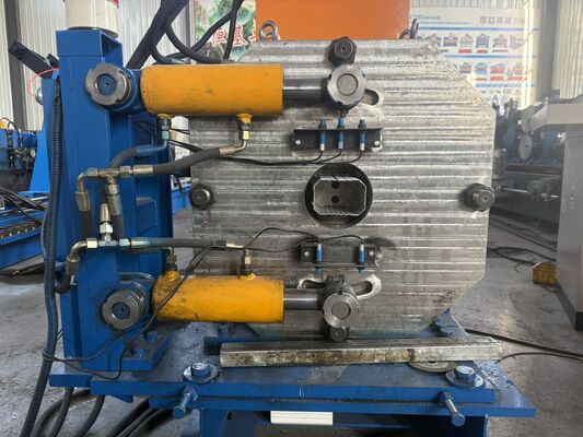 Post Clean Cut Downspout Pipe Roofing Roll Forming Machine Automatische Beste Leverancier