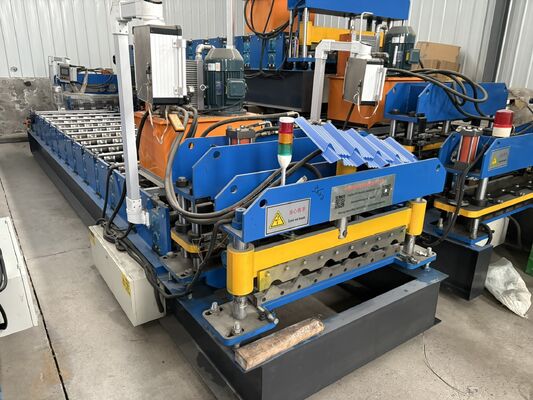 Máquina Formadora de Tejas Metálicas Totalmente Automática de Alta Precisión para Tejas de Acero Colorido con Sistema de Transmisión por Cadena